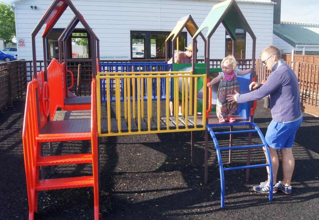 Orchards Holiday Park カウズ エクステリア 写真