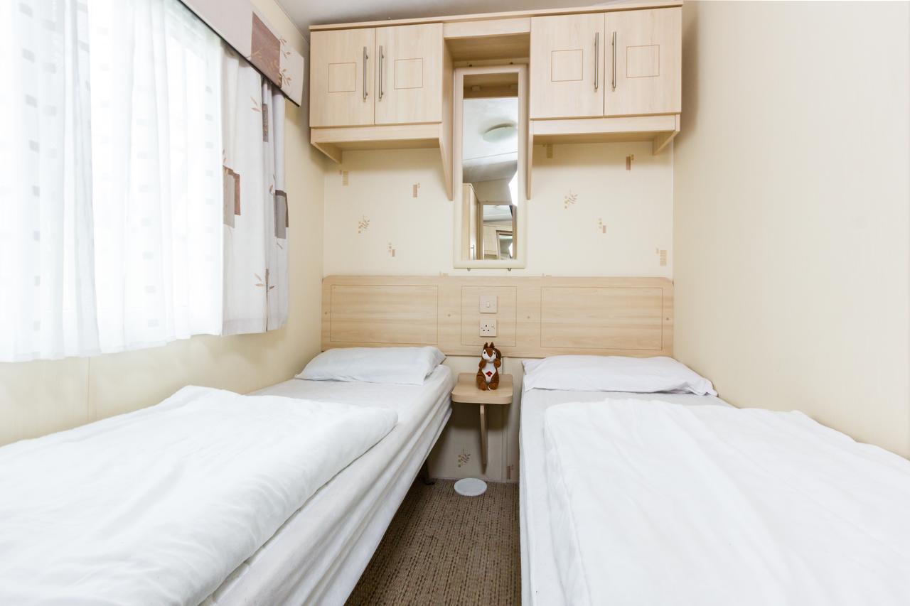 Orchards Holiday Park カウズ 部屋 写真