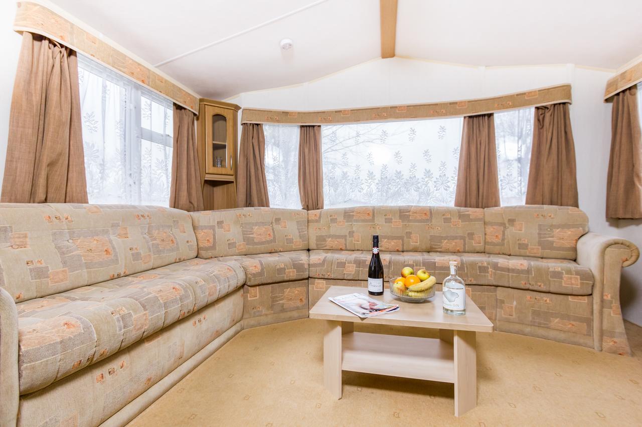 Orchards Holiday Park カウズ エクステリア 写真